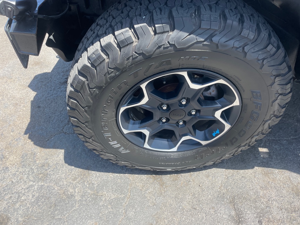 Photo 6 of this JEEP WRANGLER