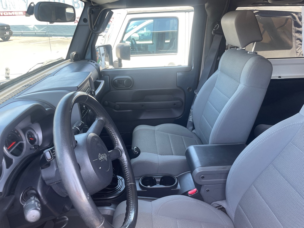 Photo 7 of this JEEP WRANGLER