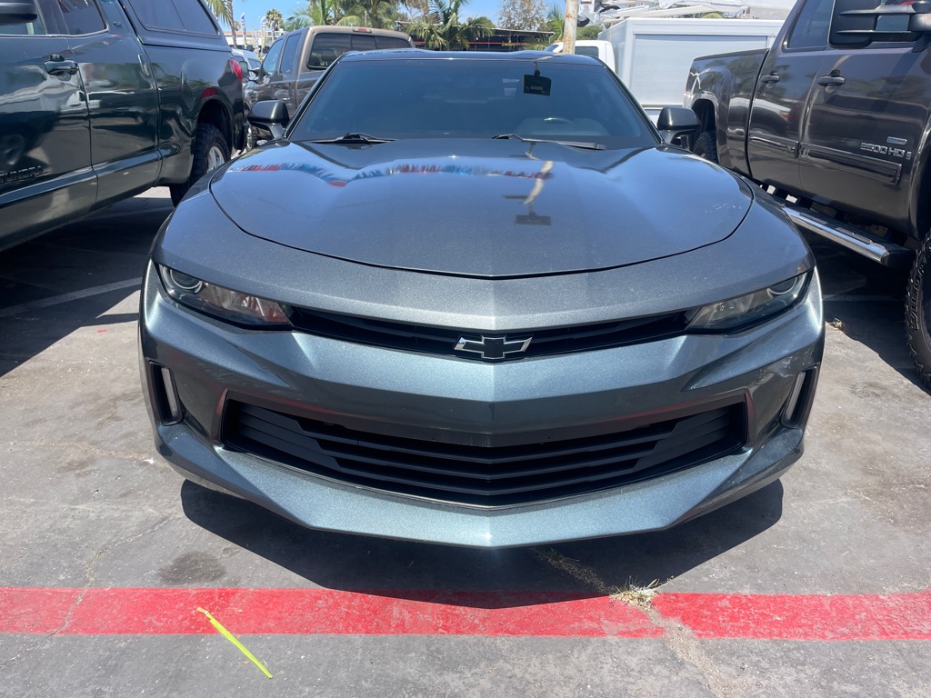 Photo 2 of this CHEVROLET CAMARO