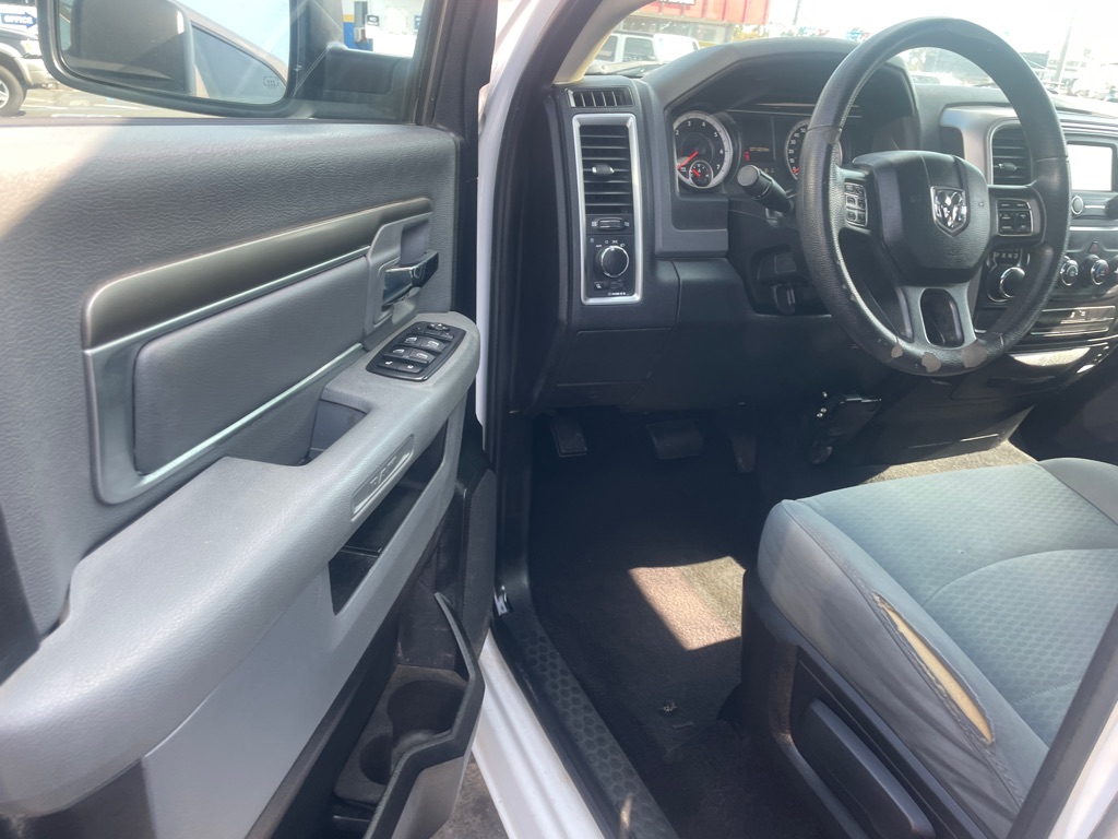 Photo 13 of this RAM 1500