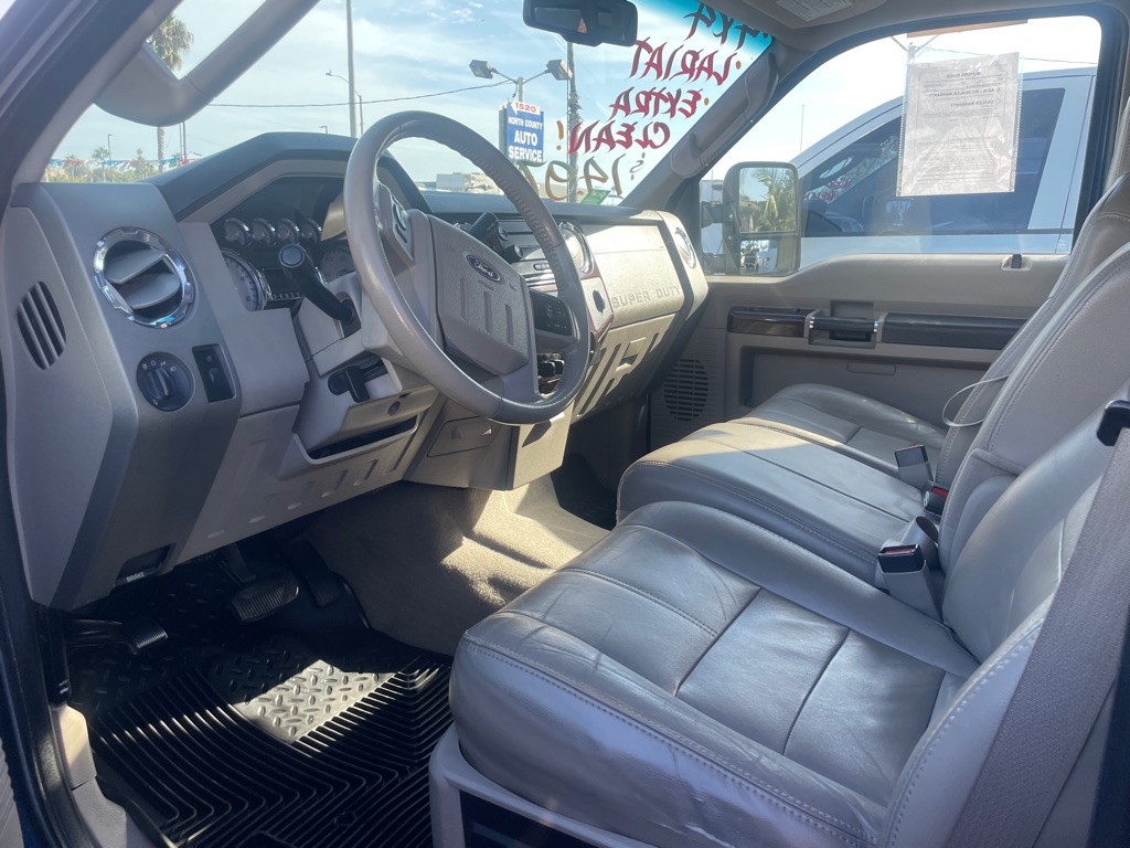 Photo 12 of this FORD F250