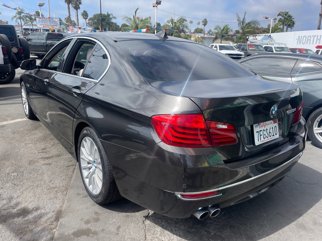Photo 21 of this BMW 528