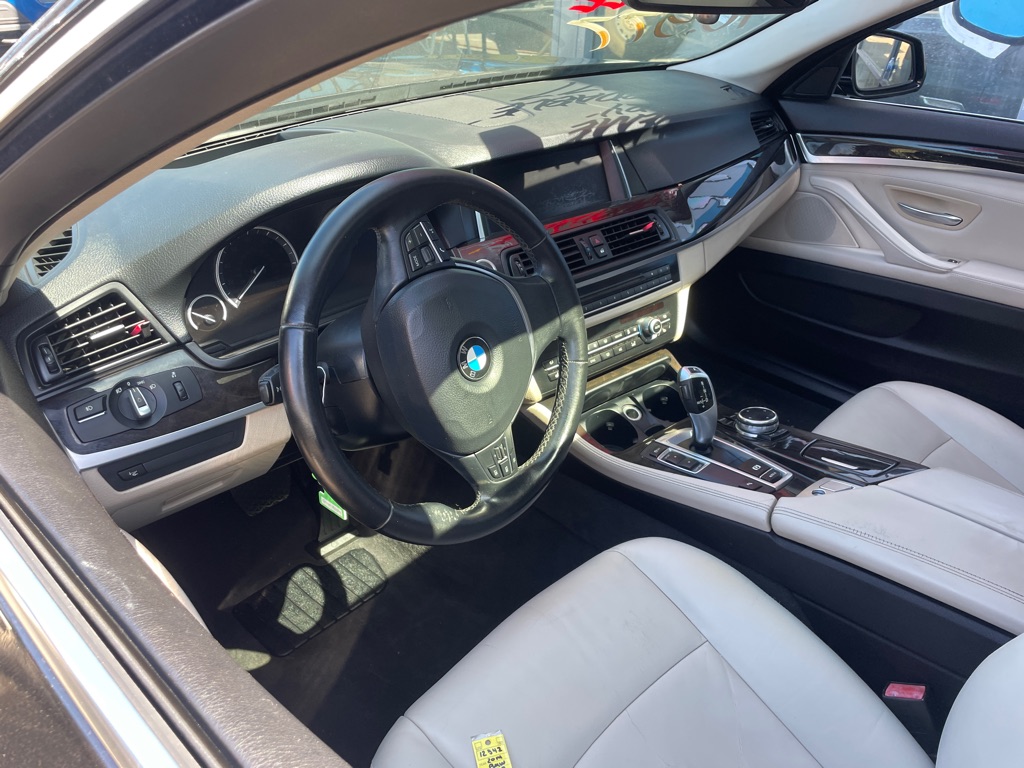 Photo 6 of this BMW 528
