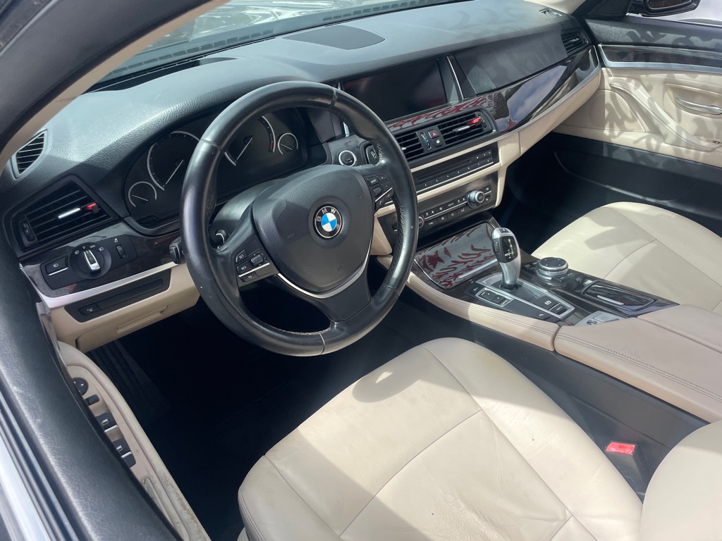 Photo 20 of this BMW 528