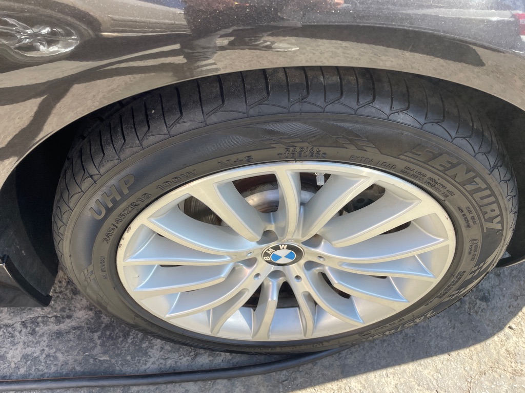 Photo 14 of this BMW 528
