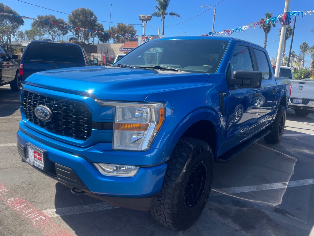 Photo 3 of this FORD F150