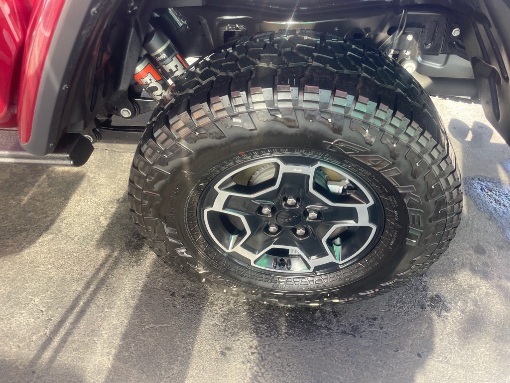 Photo 9 of this JEEP GLADIATOR