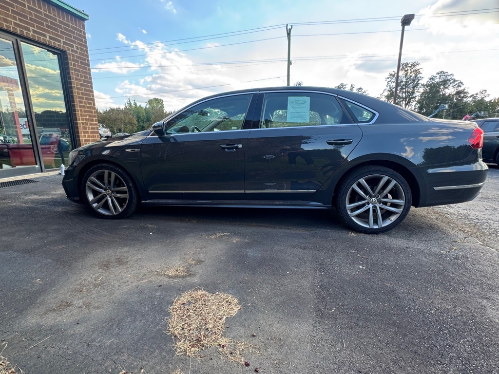 Photo 9 of this VOLKSWAGEN PASSAT