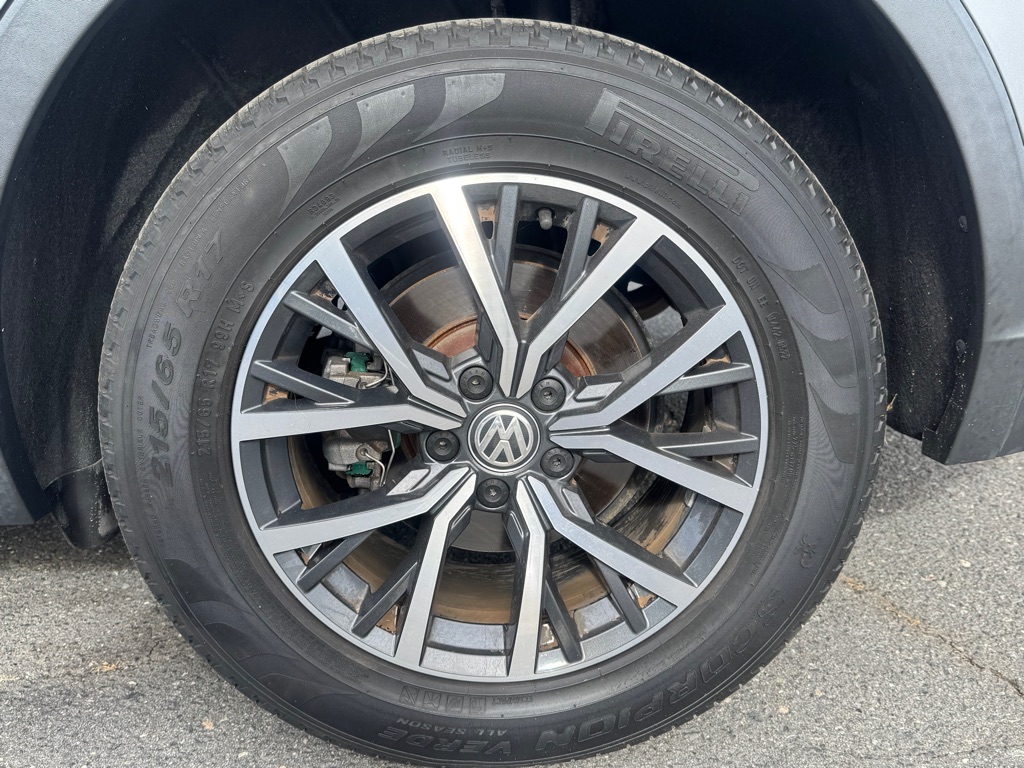Photo 26 of this VOLKSWAGEN TIGUAN