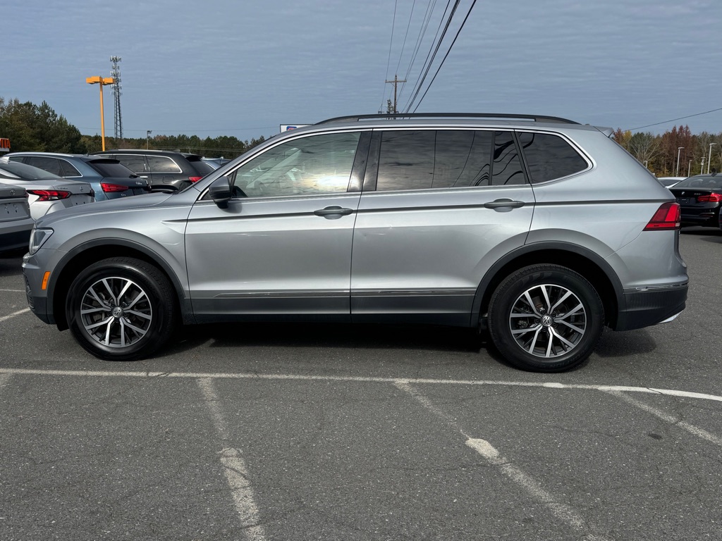 Photo 8 of this VOLKSWAGEN TIGUAN