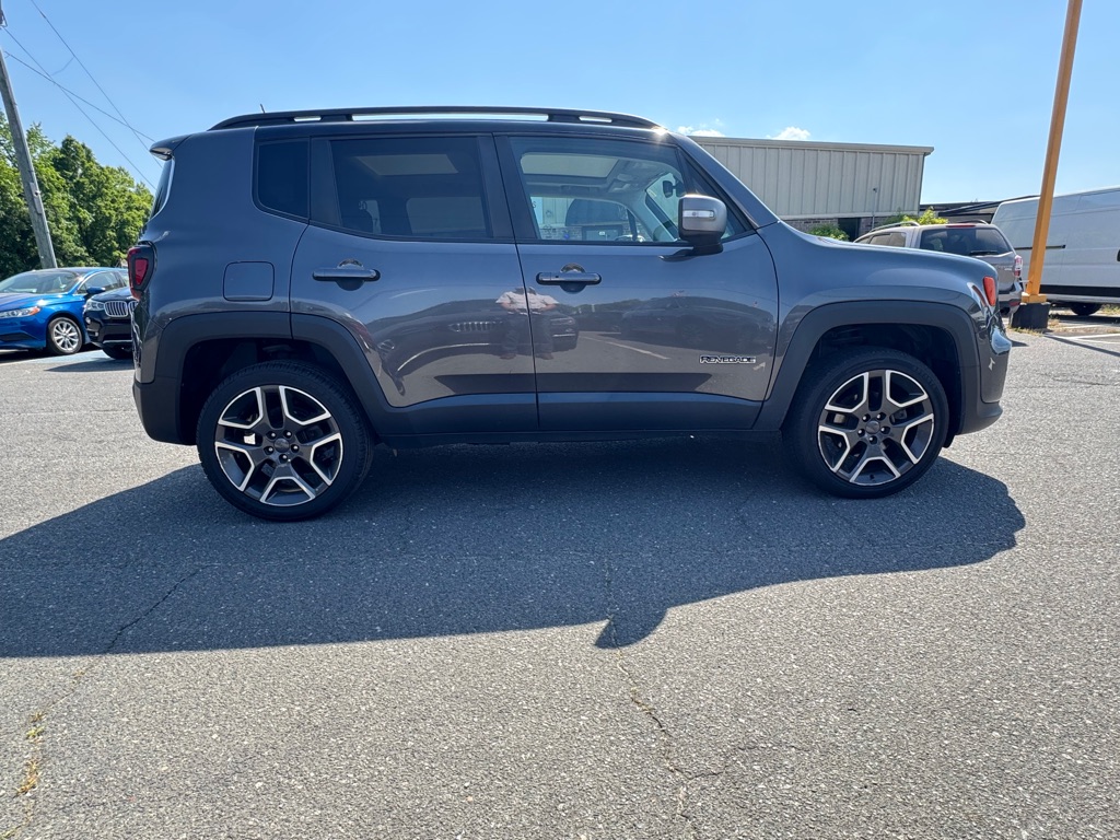 Photo 5 of this JEEP RENEGADE