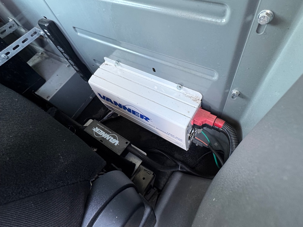 Photo 13 of this FORD TRANSIT