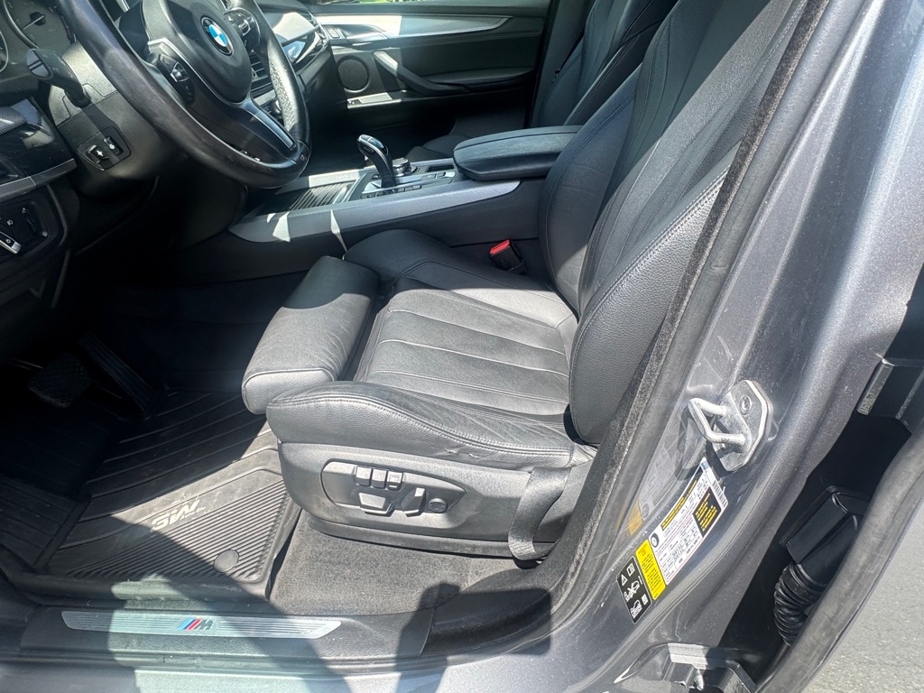 Photo 10 of this BMW X5