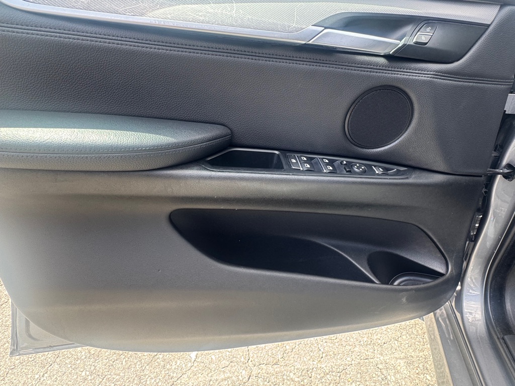 Photo 12 of this BMW X5