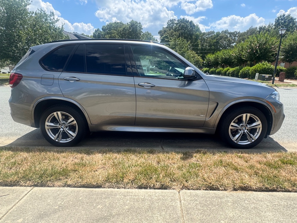Photo 5 of this BMW X5