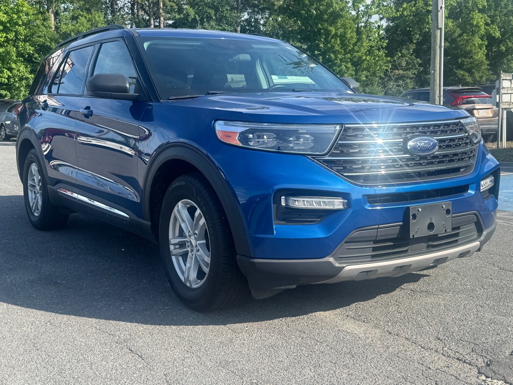 Photo 3 of this FORD EXPLORER