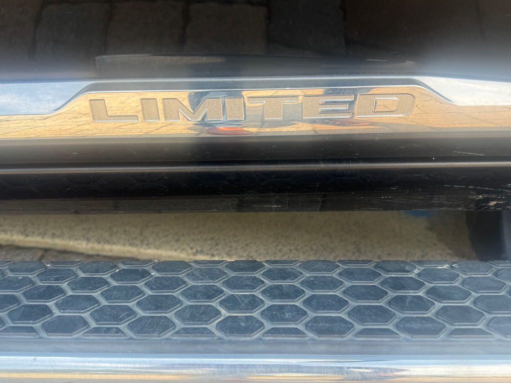 Photo 15 of this RAM 1500