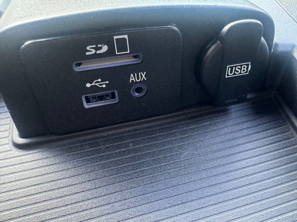 Photo 28 of this RAM 1500