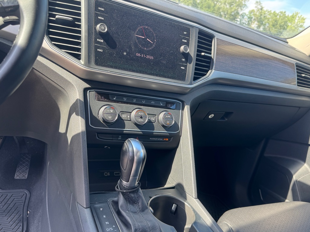 Photo 14 of this VOLKSWAGEN ATLAS