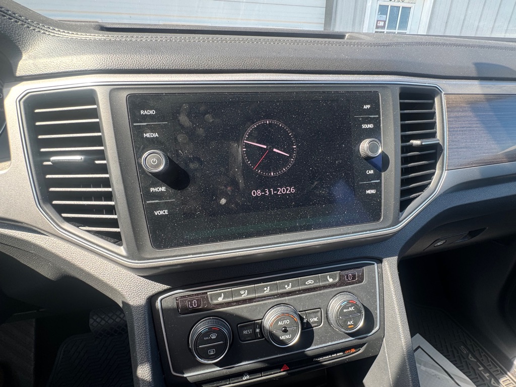Photo 16 of this VOLKSWAGEN ATLAS