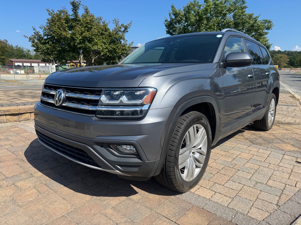 Photo 2 of this VOLKSWAGEN ATLAS