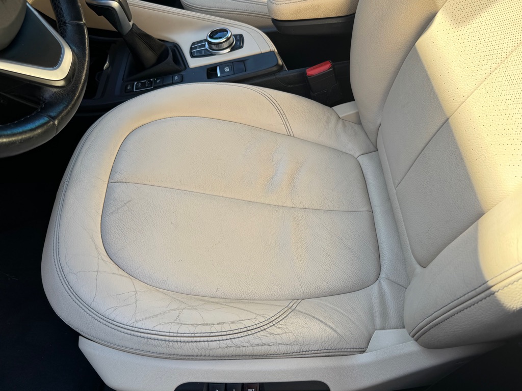Photo 11 of this BMW X1