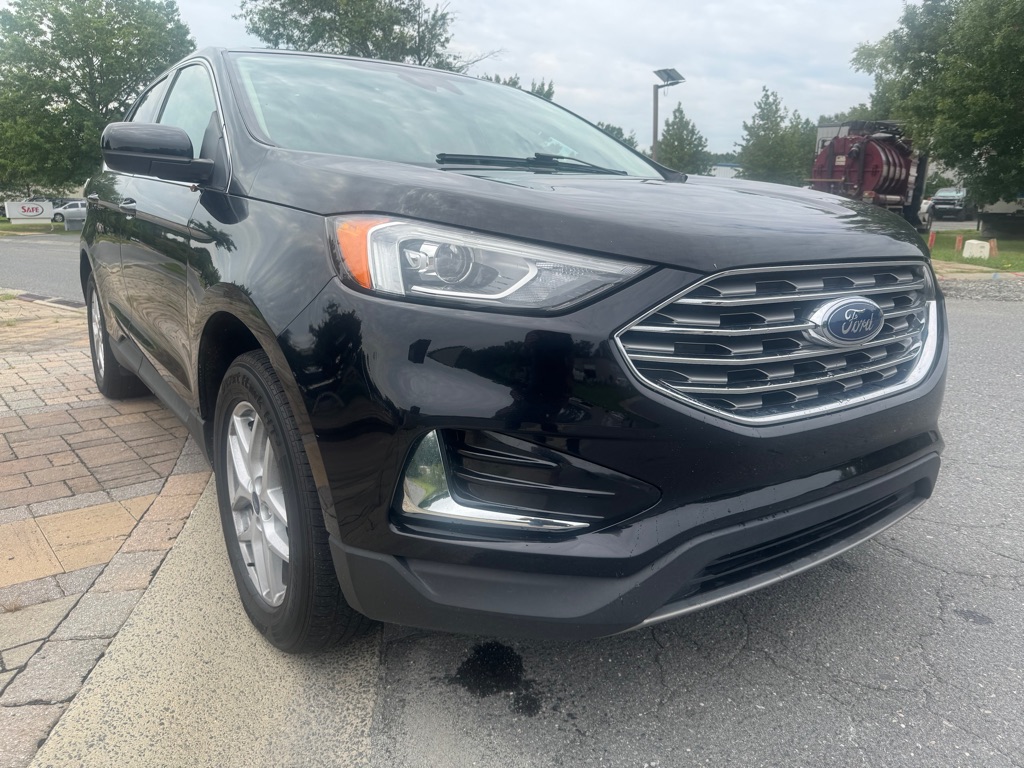 Photo 3 of this FORD EDGE