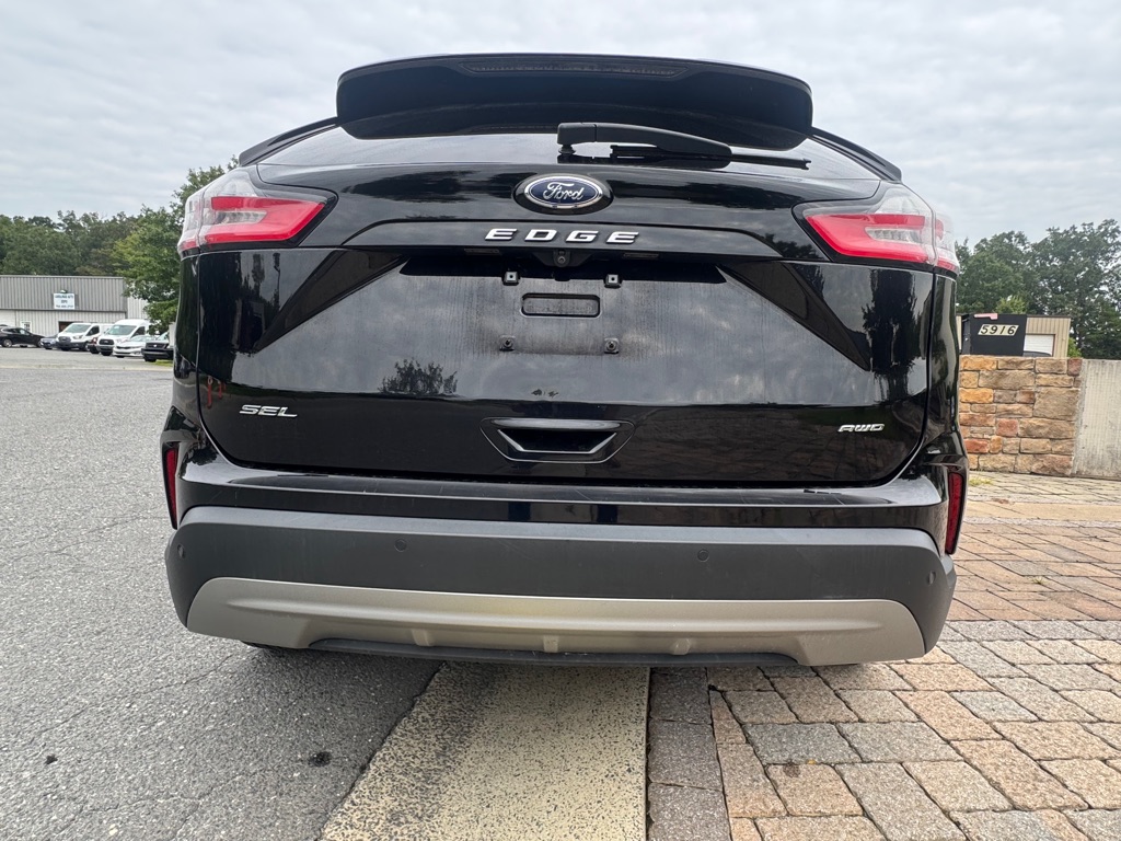 Photo 6 of this FORD EDGE