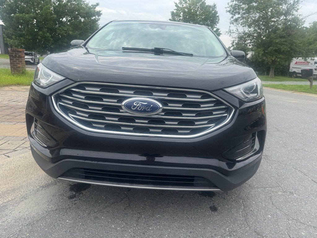 Photo 2 of this FORD EDGE