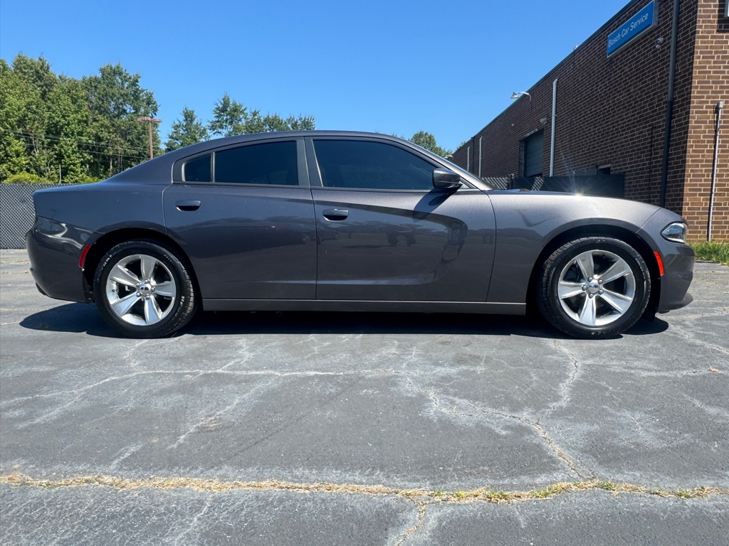 Photo 5 of this DODGE CHARGER