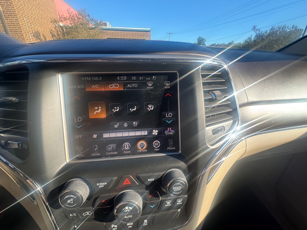 Photo 13 of this JEEP GRAND CHEROKEE