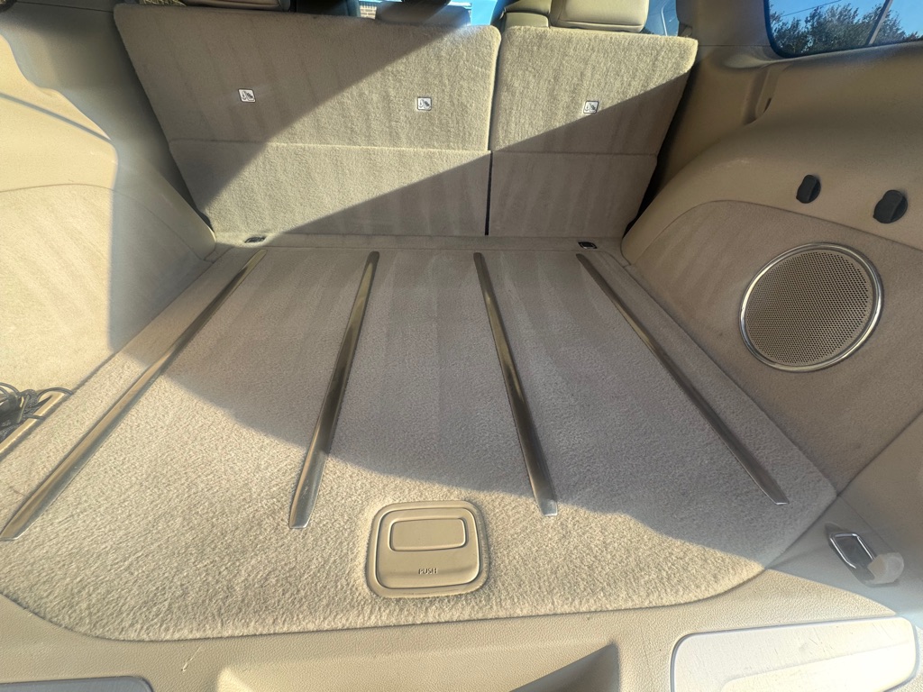 Photo 23 of this JEEP GRAND CHEROKEE
