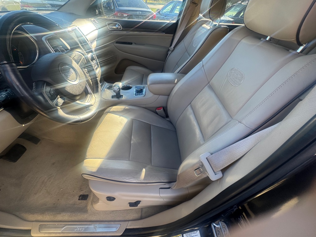 Photo 9 of this JEEP GRAND CHEROKEE