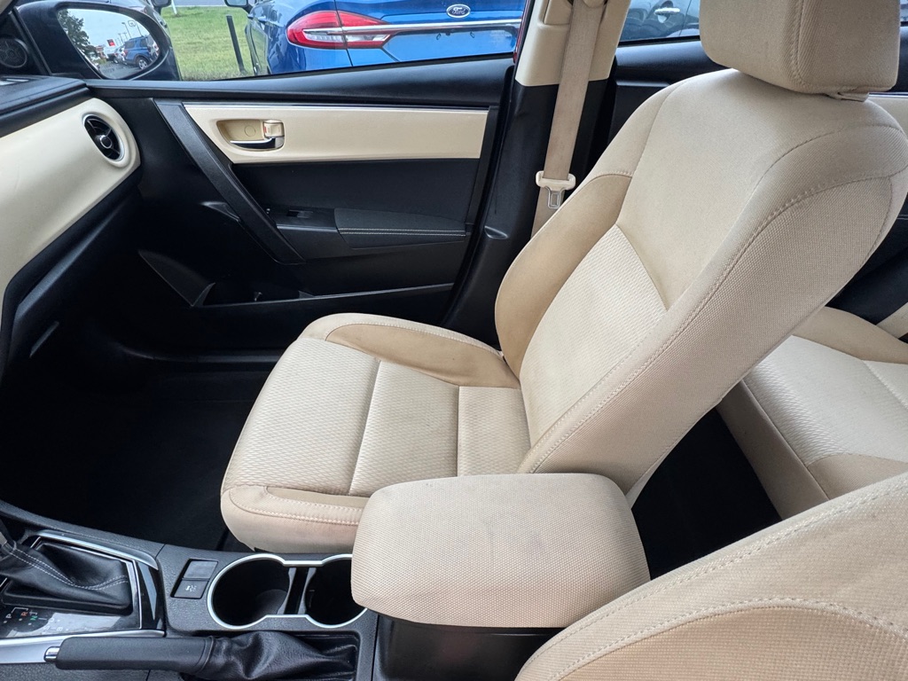 Photo 11 of this TOYOTA COROLLA