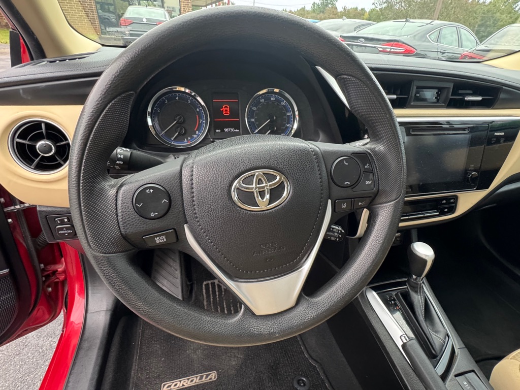 Photo 13 of this TOYOTA COROLLA