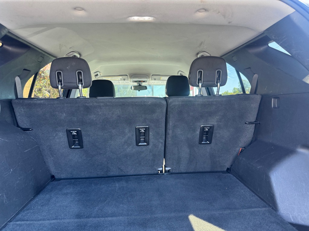 Photo 25 of this CHEVROLET EQUINOX
