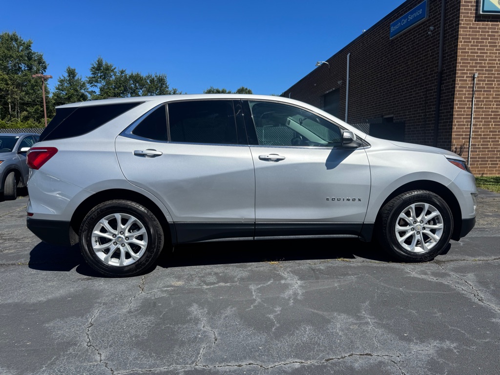 Photo 5 of this CHEVROLET EQUINOX