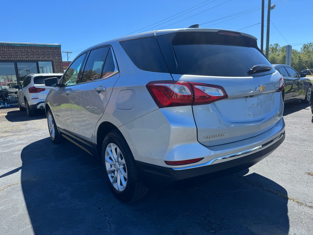 Photo 9 of this CHEVROLET EQUINOX