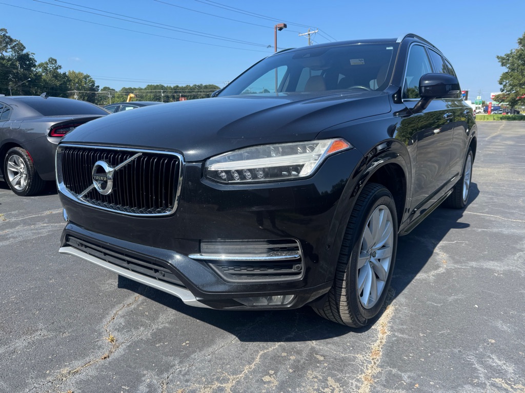 Photo 2 of this VOLVO XC90