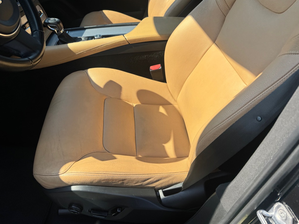 Photo 11 of this VOLVO XC90