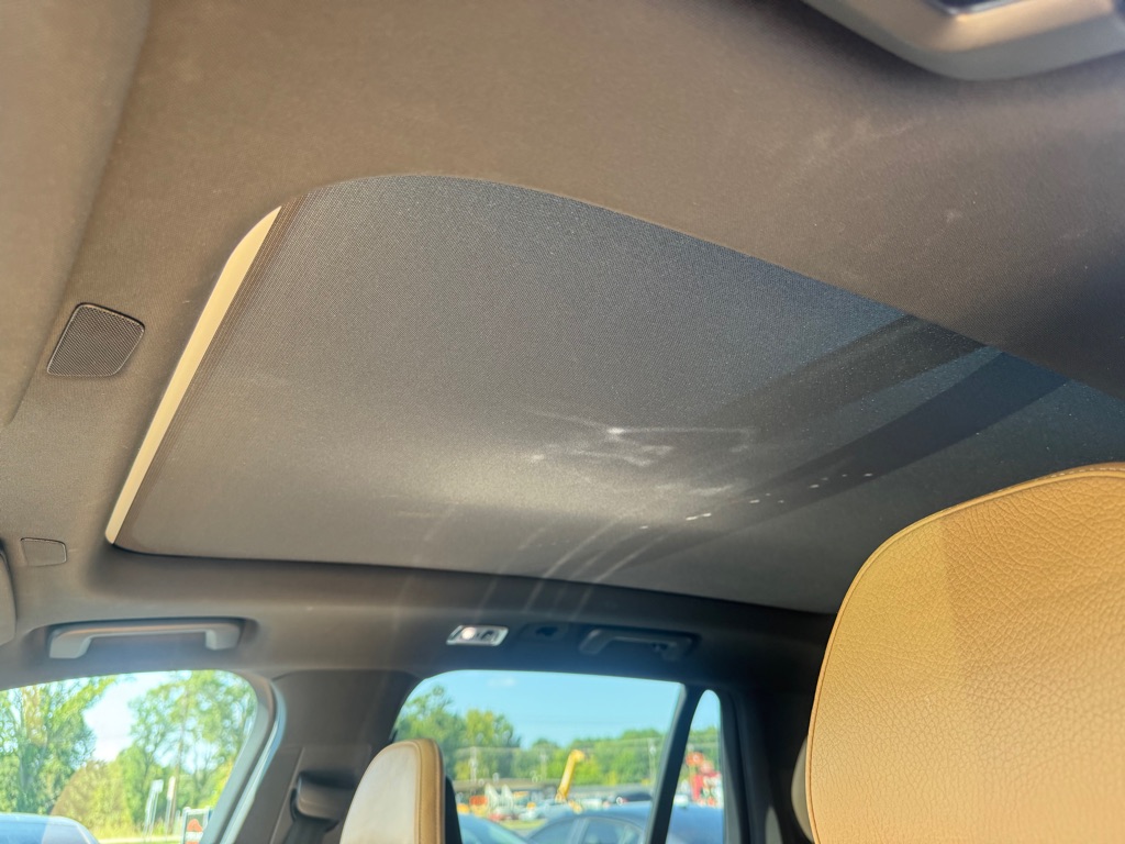 Photo 20 of this VOLVO XC90