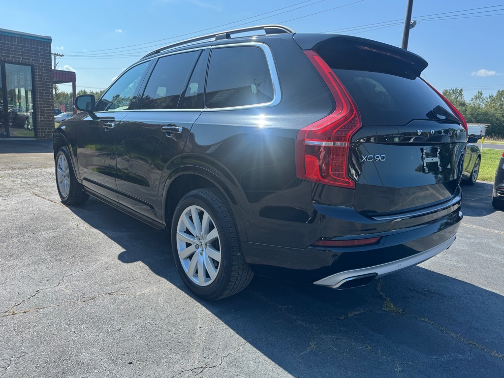 Photo 8 of this VOLVO XC90