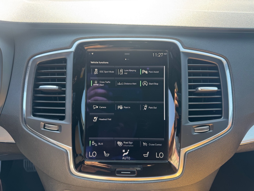 Photo 18 of this VOLVO XC90
