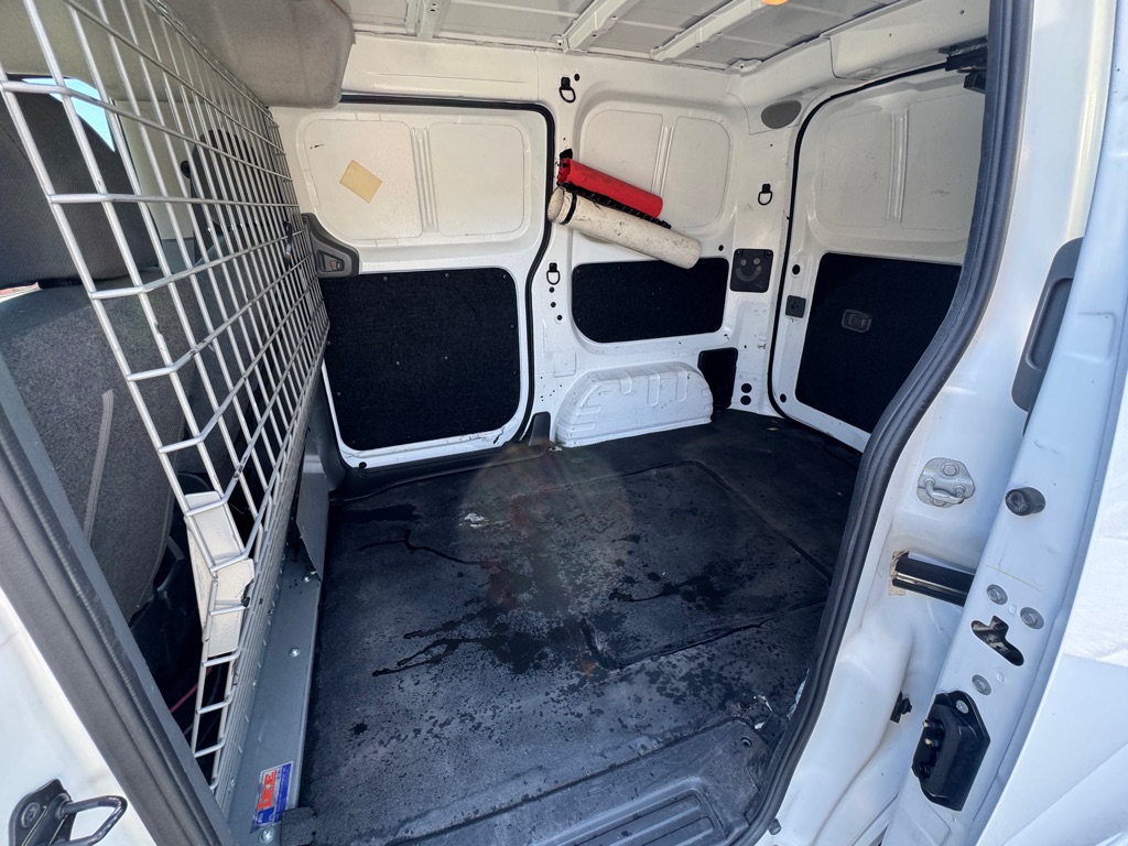 Photo 17 of this NISSAN NV200