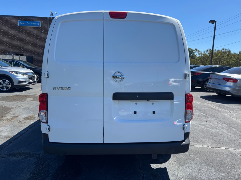 Photo 7 of this NISSAN NV200