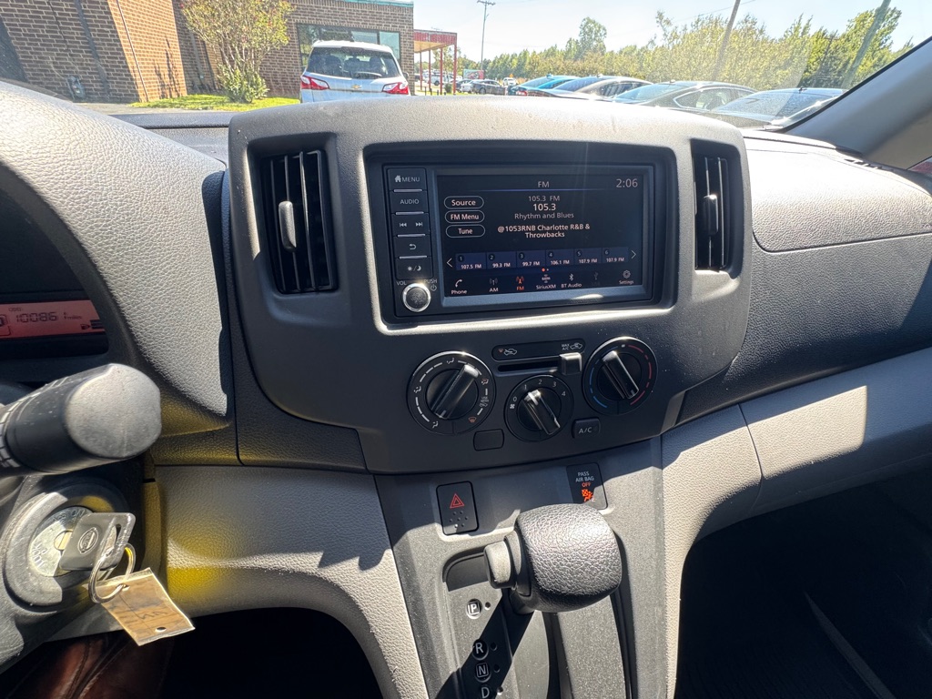 Photo 15 of this NISSAN NV200