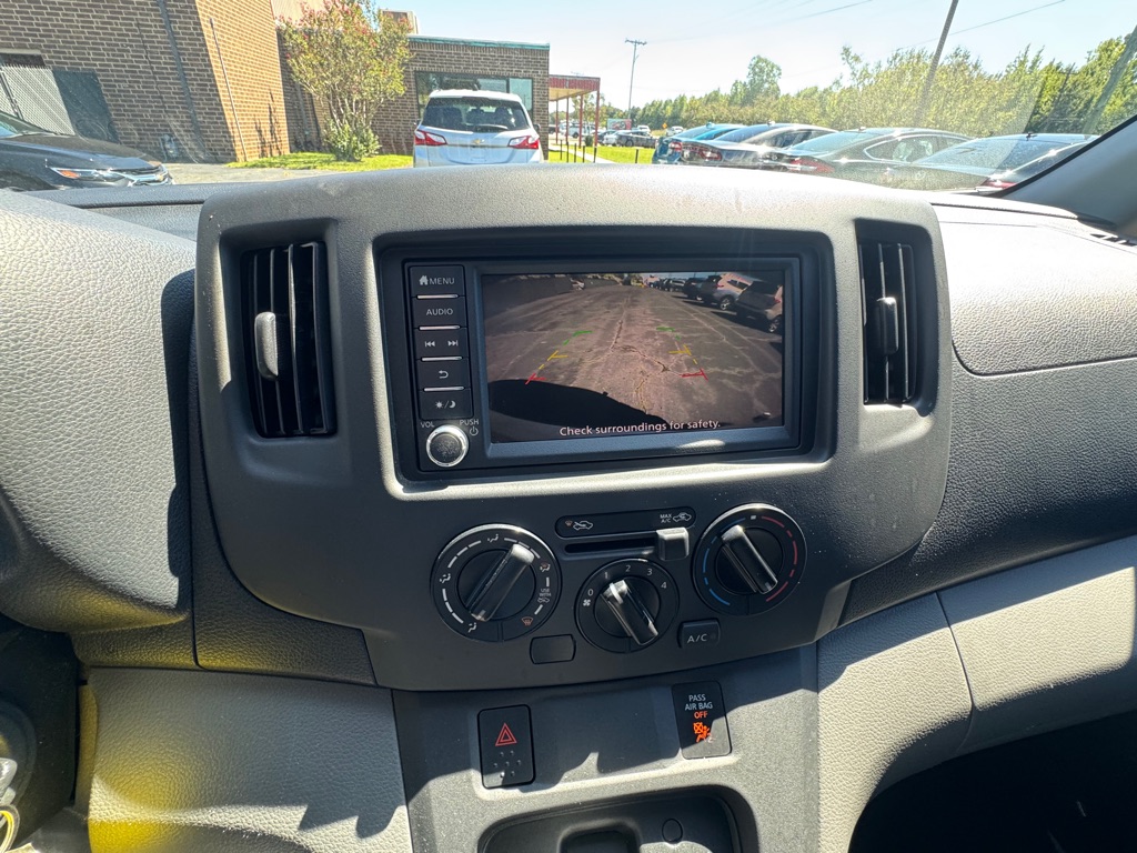 Photo 16 of this NISSAN NV200