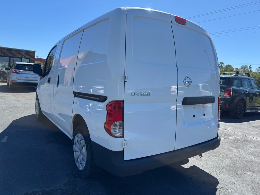 Photo 8 of this NISSAN NV200
