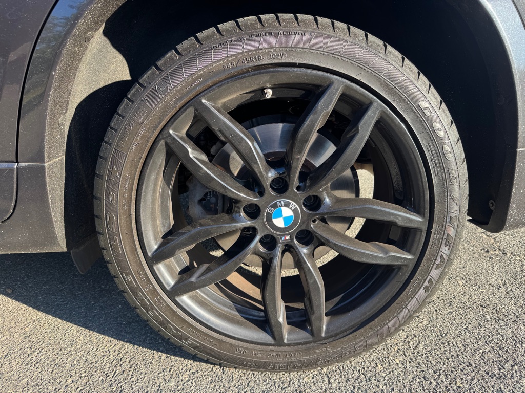Photo 23 of this BMW X4