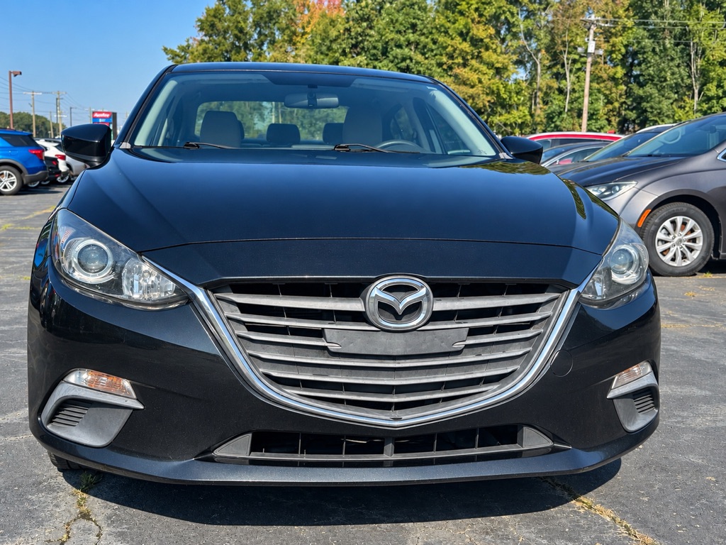 Photo 3 of this MAZDA 3